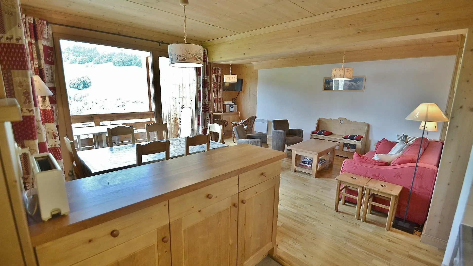 Apt E4 Les Echelles - Aravis Holidays Le Grand-Bornand